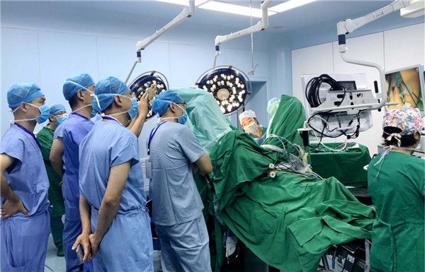 吉大一院胃肠外科举办第十五,十六期"刀客行"腹腔镜手术学习班