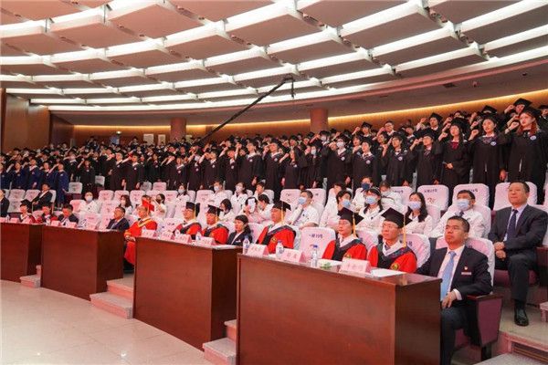 青春未央 梦不散场|白求恩第一临床医学院隆重举行2021届毕业典礼暨学位授予仪式(图11)