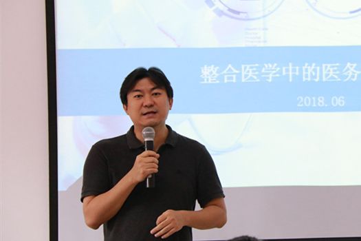 5b711292a7c80.jpg