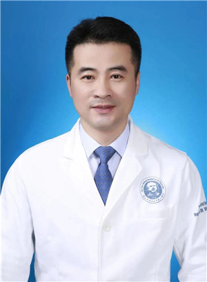 医心筑梦4吉大一院名师团队走进东师附中心血管内科专家郑杨教授讲授