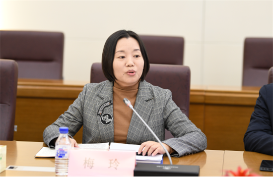 凤冈县人民政府副县长梅玲一行来吉大一院调研交流并签署对口帮扶框架