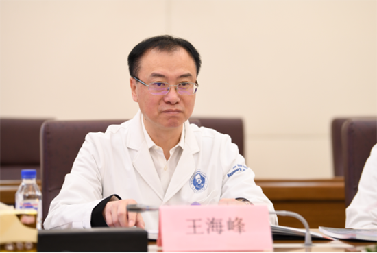 凤冈县人民政府副县长梅玲一行来吉大一院调研交流并签署对口帮扶框架