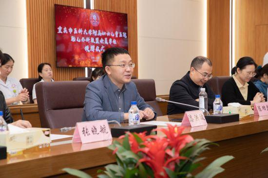 吉大一院妇产中心-产科举行客座教授签约仪式