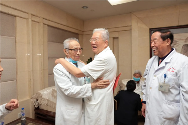 (谭毓铨教授,吕美德教授,赵忠文教授)(王长坤教授,迟宝荣教授,饶明俐